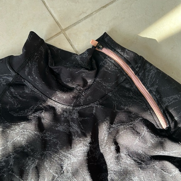 NEW Fabletics Amelia pullover - Picture 4 of 11